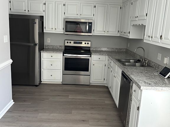 5th image of 1209 San Roman Ct