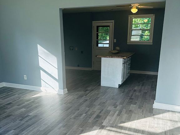 3rd image of 1861 Torrey Dr #1