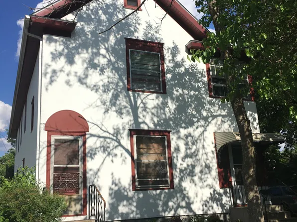 2209 4th St N #E, Minneapolis, MN 55411