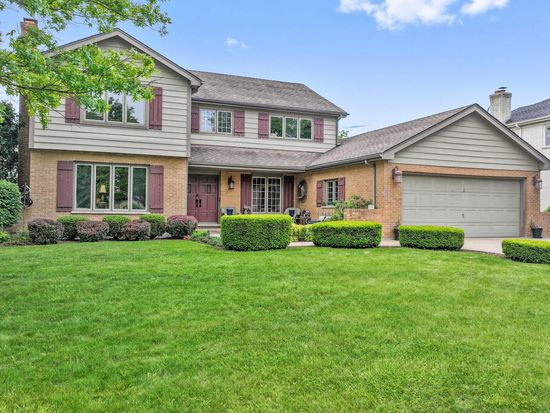 2S658 Avenue Vendome, Oak Brook, IL 60523