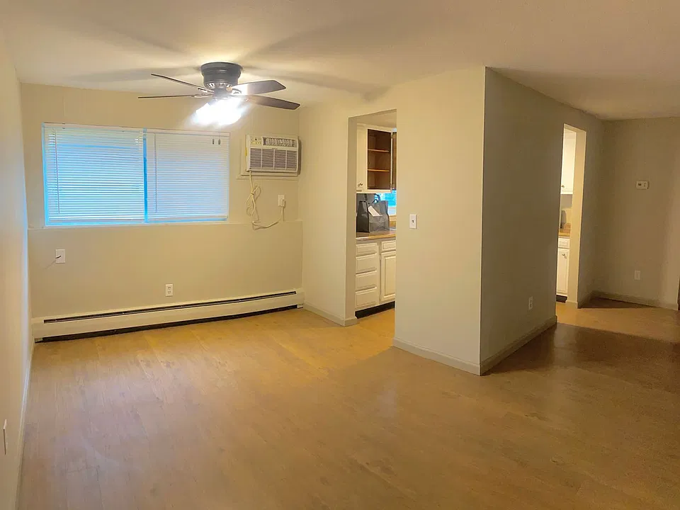 120 Riverside Ct #1-37