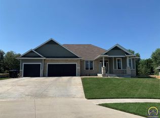 6323 SW 48th Pl, Topeka, KS 66610