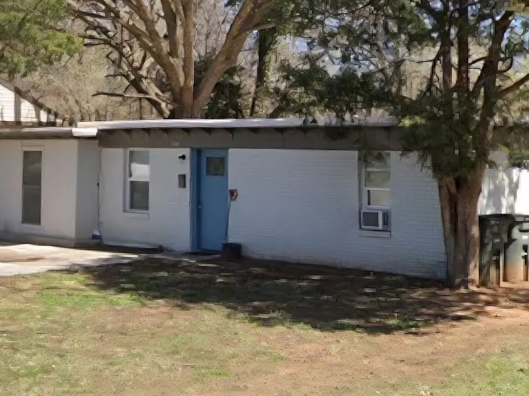 1428 Mallard Dr — Photo 1