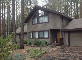 201 Sugar Pine Dr, Blairsden, CA 96103