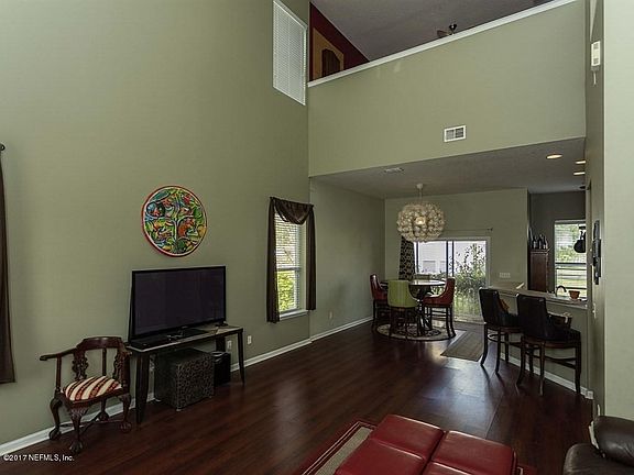 005_Living & Dining Room