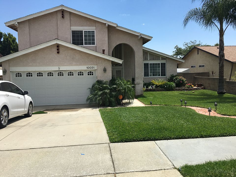 Great curb appeal 
