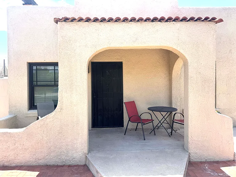 Front of House/Entrance