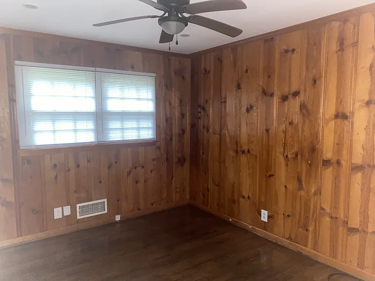 3947 Montclair Rd — Photo 6