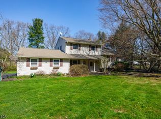 14 Concord Rd, Lebanon, NJ 08833