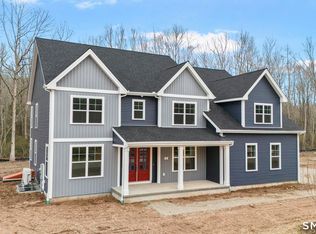 9 Twin Valley Road, East Lyme, CT 06333