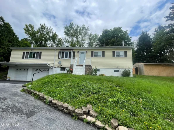 1374 Carson Valley Rd, Duncansville, PA 16635