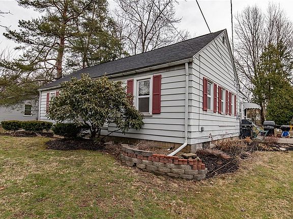 3rd image of 5075 Lake Vista Dr