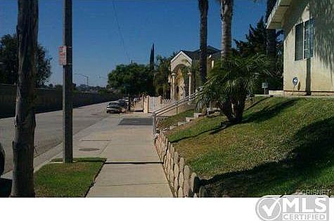3rd image of 11818 Spinning Ave