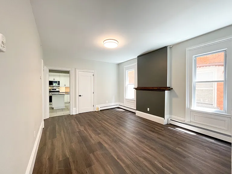 53 S Clover St #1 — Photo 7