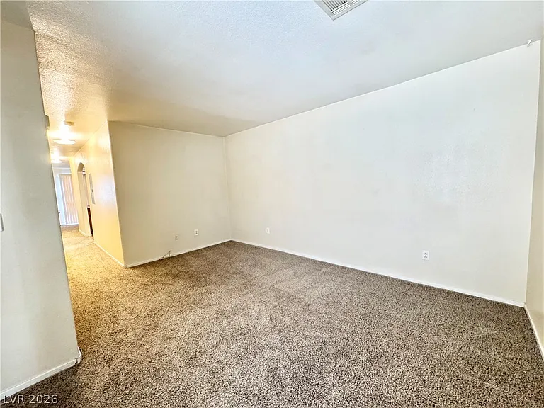 1800 E Ambush St #5 — Photo 3