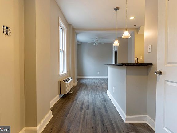 3rd image of 3127 Cedar St #1R