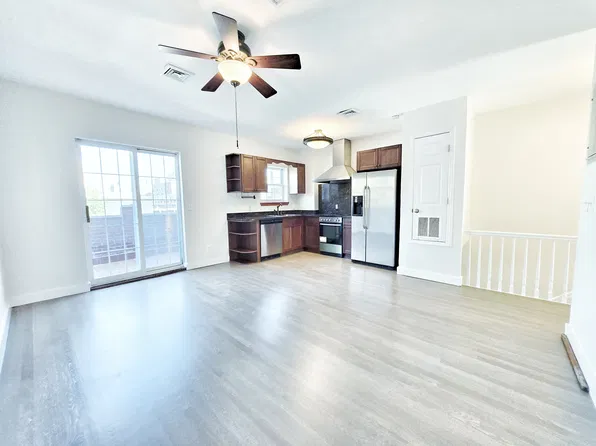 30-14 31st Avenue image 1 of 11