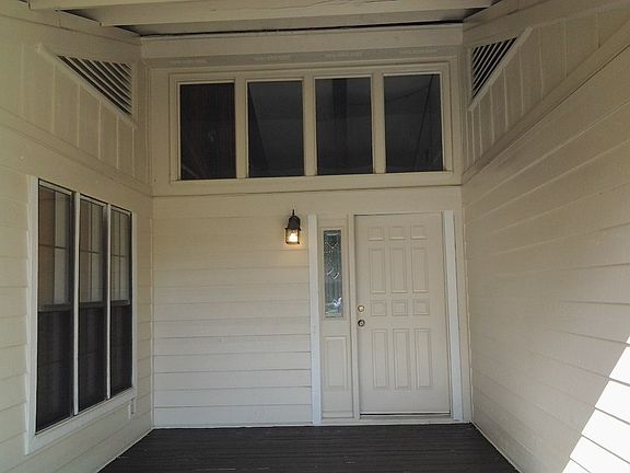 Alcove Front Door Entrance