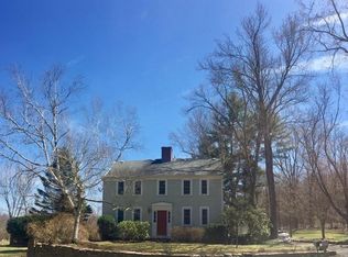 86 Amherst St, Granby, MA 01033