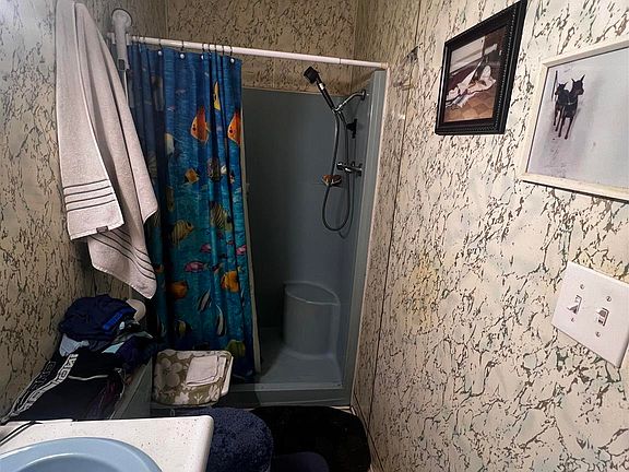 5th image of 1317 Wilson Ave