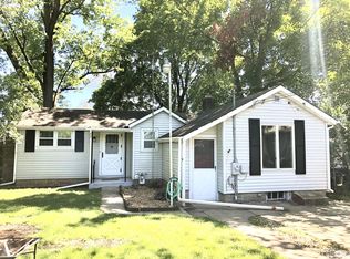 1132 McMillen Ave, Aurora, IL 60506