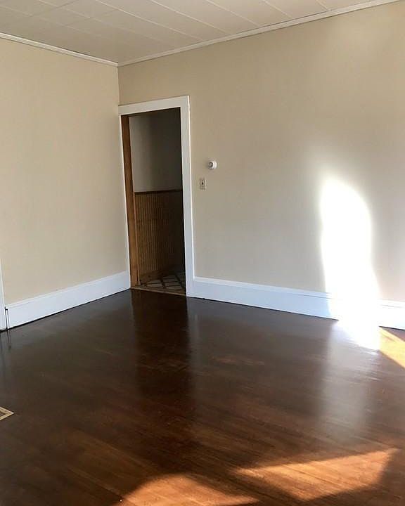 2nd image of 54 Elm Ave