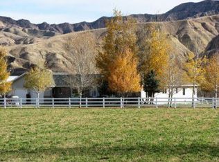 35 Corbett Rd, Cody, WY 82414
