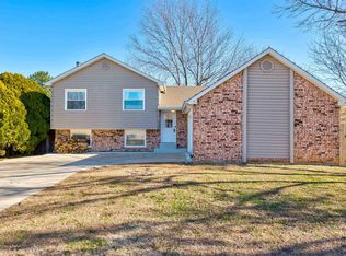 2018 N Burning Tree Rd, Derby, KS 67037