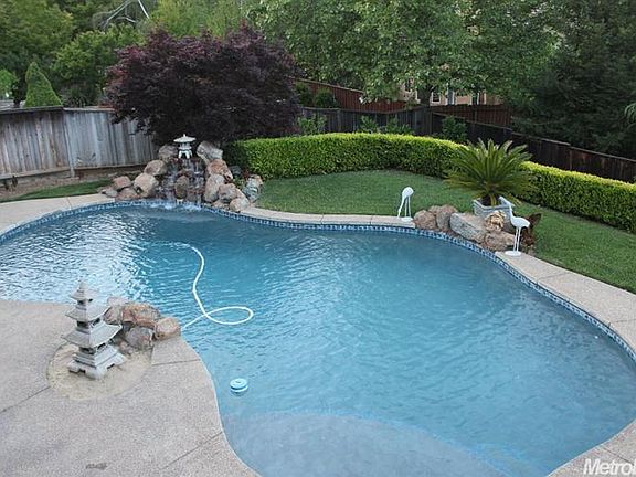 4th image of 3717 Waldwick Cir
