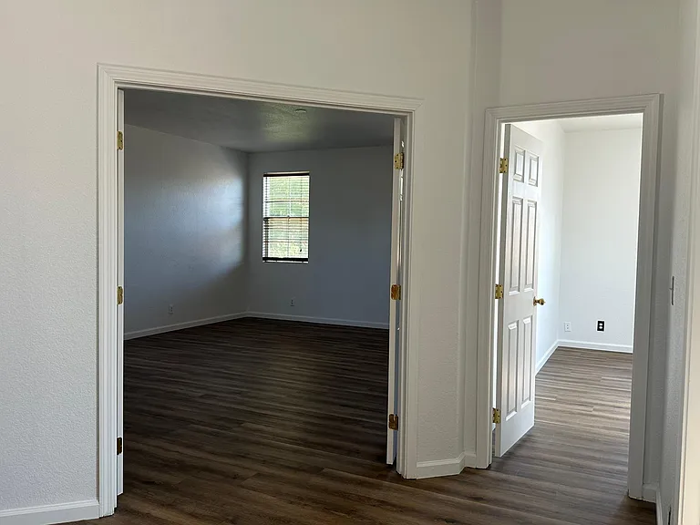 2230 Gibralter Ln — Photo 14