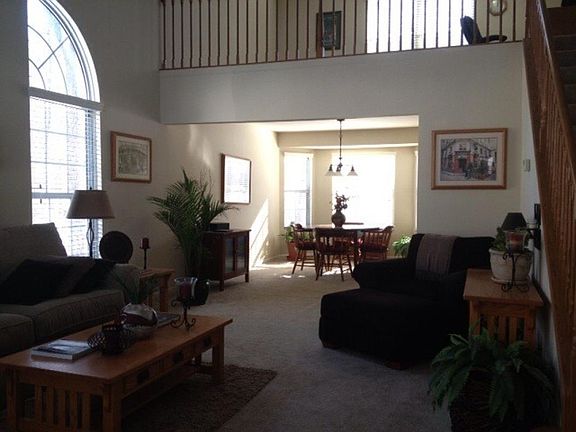 5th image of 11 Banbury Ct