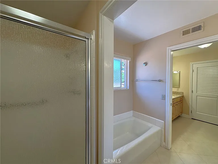 26543 Academy Dr — Photo 35