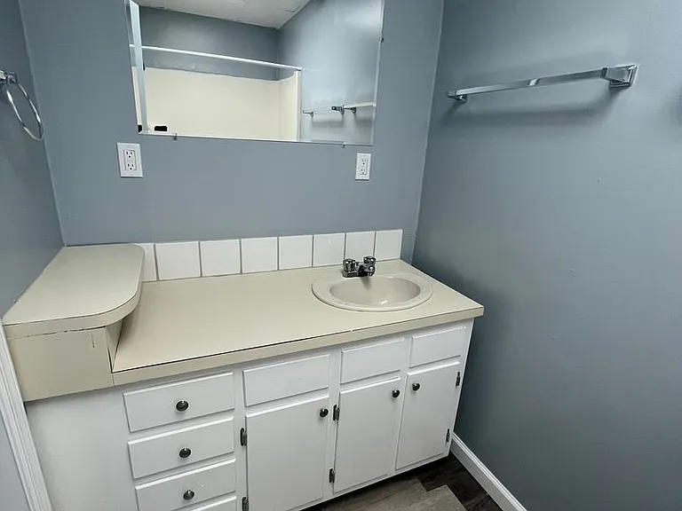107 Lucas Dr — Photo 22