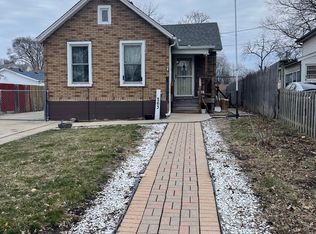 263 Beach St, Aurora, IL 60505