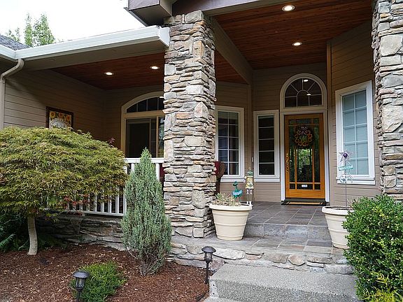 2nd image of 644 Ashland Creek Dr