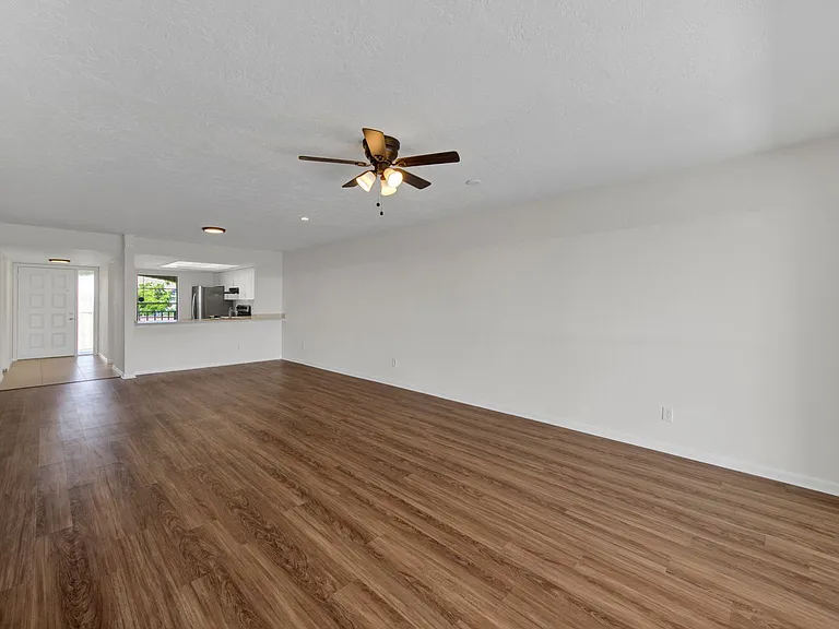 145 Cypress Way E #D-4 — Photo 19