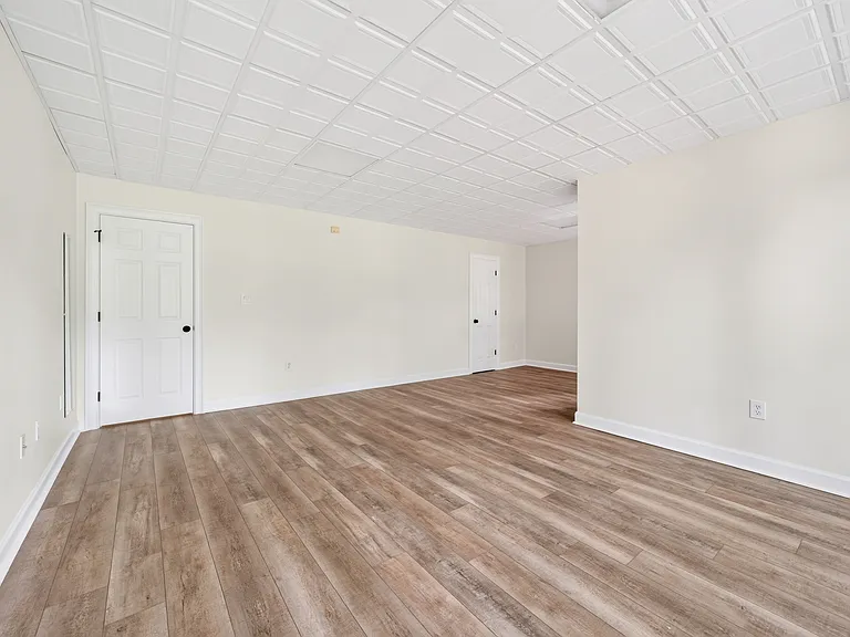 18716 Hammock Ln — Photo 44