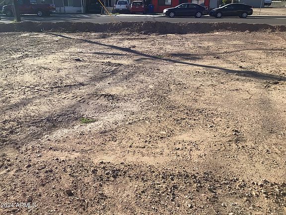 4th image of 25 S 1ST Street #25