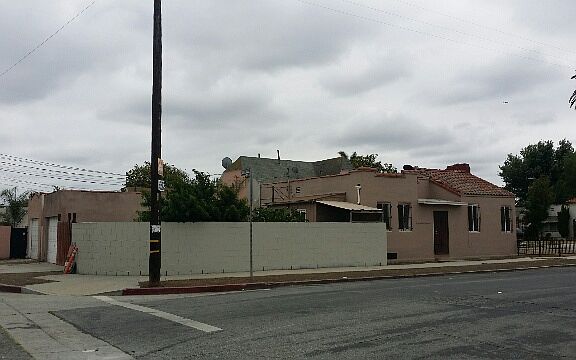 3rd image of 1859 W 64th St