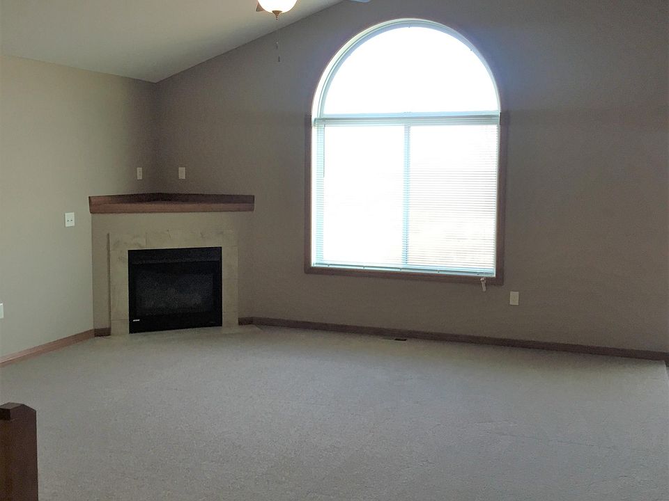 1st image of 4005 Nicholas Dr Unit 2