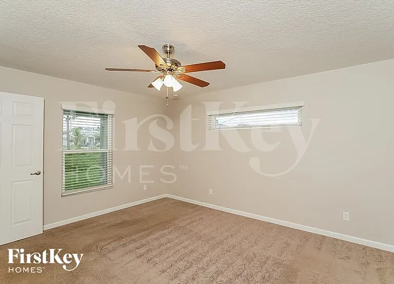 1881 SW Millikin Ave — Photo 7