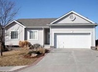 17656 Jacobs St, Omaha, NE 68135