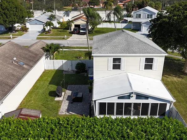 3911 Circle Lake Dr Drive, West Palm Beach, FL 33417