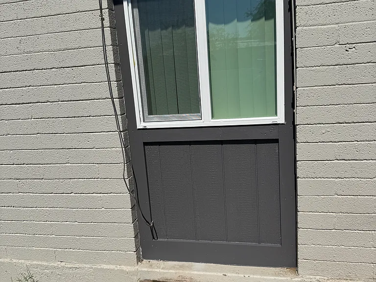 115 W Hill Dr #11 — Photo 2