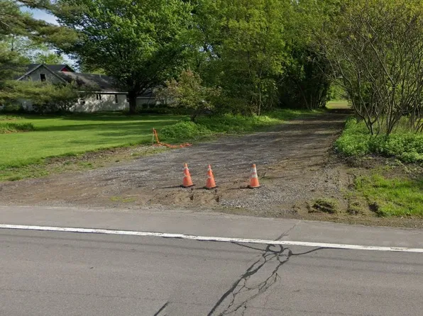 3173 State Route 5 Rd, Frankfort, NY 13340