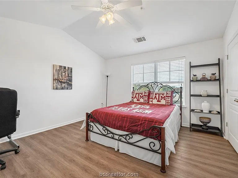 1725 Harvey Mitchell Pkwy S #2125 — Photo 8