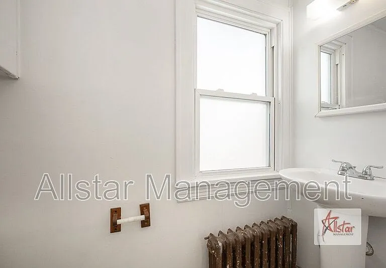 3786 W 37th St #3 — Photo 11