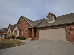 130 Stillwood Dr, Branson, MO 65616