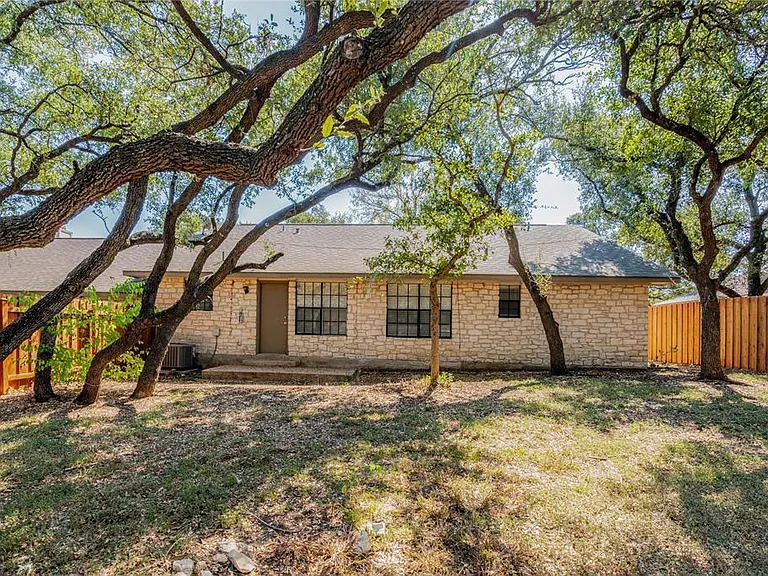511 Algerita Dr #A — Photo 21