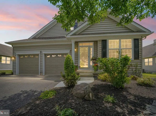 156 Masters Dr, Pottstown, PA 19464